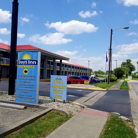 Days Inn By Wyndham Richmond Exterior photo